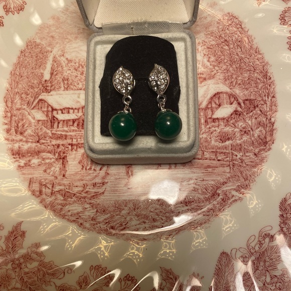 ๐ Vintage green jade, cubic zirconia drop earrings. Stainless steel setting. - Picture 2 of 4